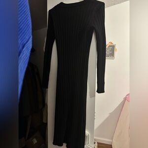 Lulu's Black Ribbed Maxi Dress